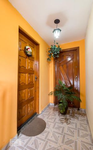 Casa à venda com 183m², 3 quartos e 2 vagasEntrada da casa
