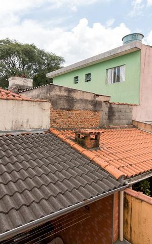 Casa à venda com 183m², 3 quartos e 2 vagasVista quarto 2