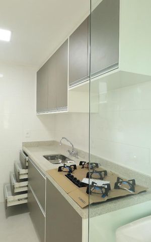 Apartamento à venda com 64m², 2 quartos e 2 vagasCozinha
