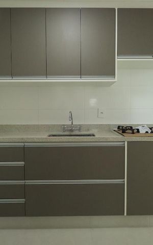 Apartamento à venda com 64m², 2 quartos e 2 vagasCozinha