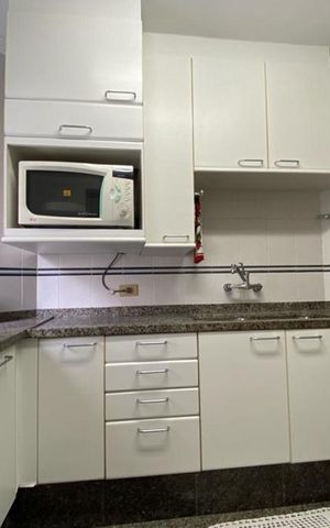 Apartamento à venda com 160m², 4 quartos e 3 vagas Apartamento à venda com 160m², 4 quartos e 3 vagasCozinha