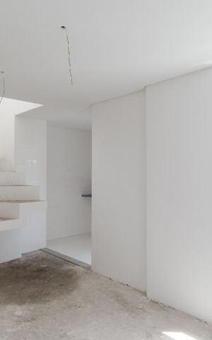 Apartamento à venda com 114m², 2 quartos e 1 vaga Apartamento à venda com 114m², 2 quartos e 1 vagaSala