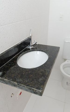 Apartamento à venda com 114m², 2 quartos e 1 vaga Apartamento à venda com 114m², 2 quartos e 1 vagaBanheiro da suíte