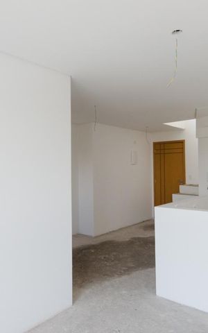 Apartamento à venda com 136m², 3 quartos e 1 vaga Apartamento à venda com 136m², 3 quartos e 1 vagaSala