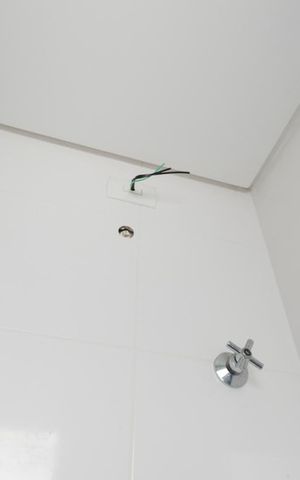 Apartamento à venda com 136m², 3 quartos e 1 vaga Apartamento à venda com 136m², 3 quartos e 1 vagaBanheiro da suíte