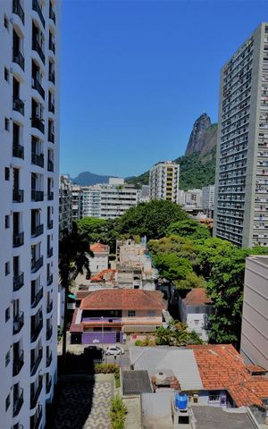 Apartamento à venda com 270m², 3 quartos e 2 vagasVista 