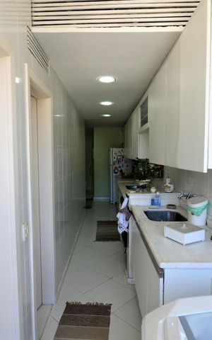 Apartamento à venda com 270m², 3 quartos e 2 vagasÁrea de Serviço