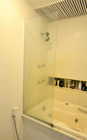 Apartamento à venda com 270m², 3 quartos e 2 vagasBanheiro da Suíte