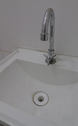 Casa à venda com 150m², 4 quartos e 2 vagas Casa à venda com 150m², 4 quartos e 2 vagasBanheiro 1 - pia