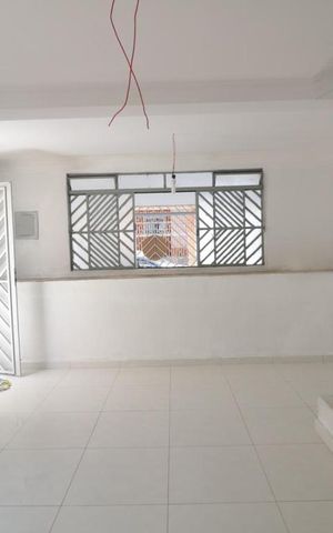 Casa à venda com 150m², 4 quartos e 2 vagas Casa à venda com 150m², 4 quartos e 2 vagasCasa 1 - Sala