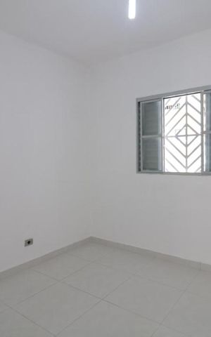 Casa à venda com 150m², 4 quartos e 2 vagas Casa à venda com 150m², 4 quartos e 2 vagasQuarto 2