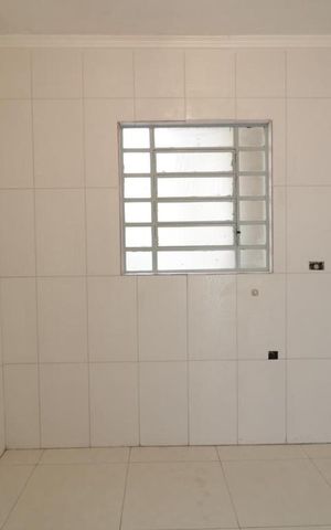Casa à venda com 150m², 4 quartos e 2 vagas Casa à venda com 150m², 4 quartos e 2 vagasCozinha