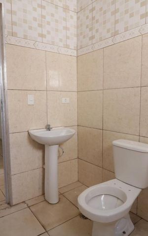Casa à venda com 150m², 4 quartos e 2 vagas Casa à venda com 150m², 4 quartos e 2 vagasBanheiro 2