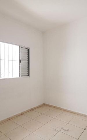 Casa à venda com 150m², 4 quartos e 2 vagas Casa à venda com 150m², 4 quartos e 2 vagasQuarto 1