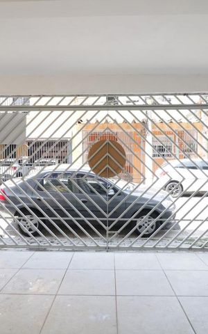 Casa à venda com 150m², 4 quartos e 2 vagas Casa à venda com 150m², 4 quartos e 2 vagasGaragem