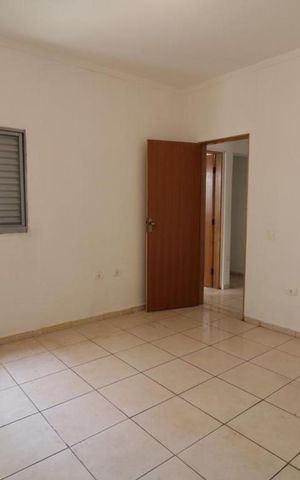 Casa à venda com 150m², 4 quartos e 2 vagas Casa à venda com 150m², 4 quartos e 2 vagasQuarto 2