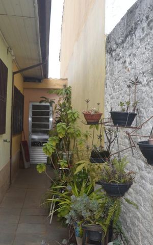 Casa à venda com 155m², 4 quartos e 2 vagasQuintal