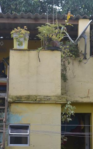 Casa à venda com 155m², 4 quartos e 2 vagasQuintal com edícula