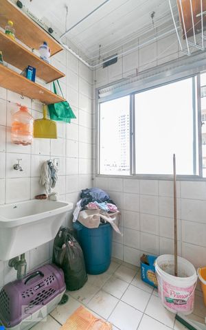 Apartamento à venda com 72m², 3 quartos e sem vaga Apartamento à venda com 72m², 3 quartos e sem vagaÁrea de serviço
