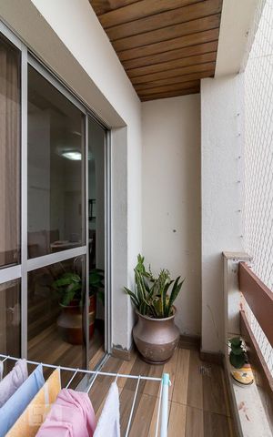Apartamento para alugar com 95m², 3 quartos e 1 vagaVaranda