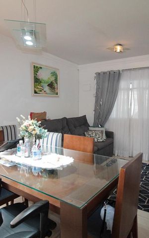 Casa à venda com 95m², 2 quartos e 1 vaga Casa à venda com 95m², 2 quartos e 1 vagaSala