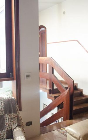 Casa à venda com 432m², 4 quartos e 6 vagasSala de TV