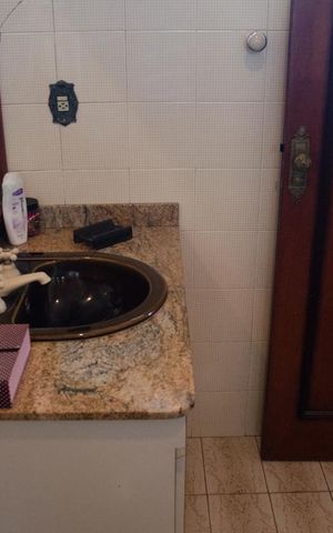 Casa à venda com 432m², 4 quartos e 6 vagasBanheiro da suite 2