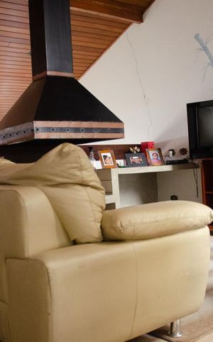 Casa à venda com 432m², 4 quartos e 6 vagasSala de TV