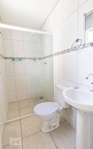 Apartamento para alugar com 54m², 2 quartos e 1 vaga Apartamento para alugar com 54m², 2 quartos e 1 vagaBanheiro da Suíte