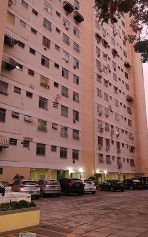 Apartamento à venda com 77m², 2 quartos e 1 vagaFachada do bloco