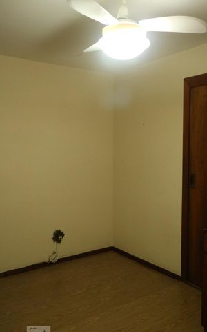 Apartamento à venda com 77m², 2 quartos e 1 vagaDetalhe Sala
