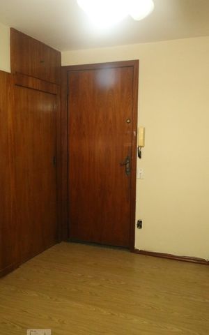 Apartamento à venda com 77m², 2 quartos e 1 vagaDetalhe Sala