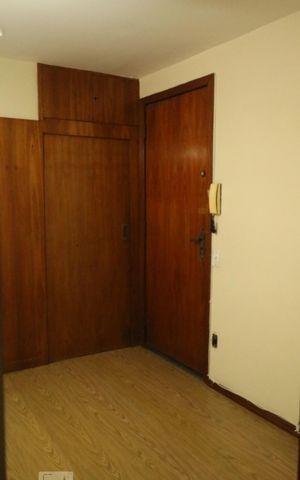 Apartamento à venda com 77m², 2 quartos e 1 vagaDetalhe Sala