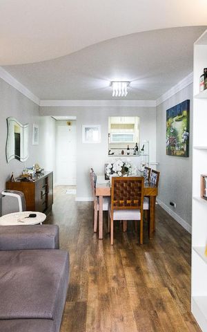 Apartamento à venda com 78m², 3 quartos e 1 vagaSala