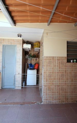 Casa à venda com 172m², 3 quartos e 2 vagasÁrea de Serviço