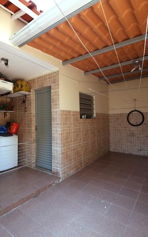 Casa à venda com 172m², 3 quartos e 2 vagasÁrea de Serviço 