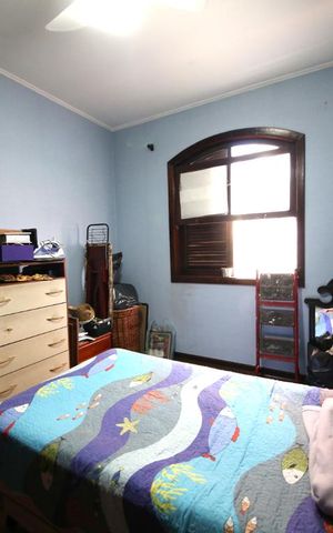 Casa à venda com 172m², 3 quartos e 2 vagasQuarto 3