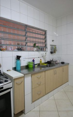 Casa à venda com 172m², 3 quartos e 2 vagasCozinha 