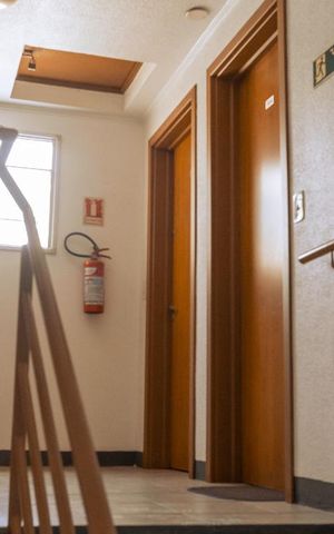 Apartamento à venda com 45m², 2 quartos e 1 vaga Apartamento à venda com 45m², 2 quartos e 1 vagaEscadas