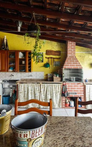 Casa à venda com 130m², 2 quartos e 2 vagas Casa à venda com 130m², 2 quartos e 2 vagasÁrea de lazer
