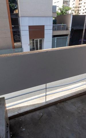 Apartamento para alugar com 120m², 2 quartos e sem vagaVaranda