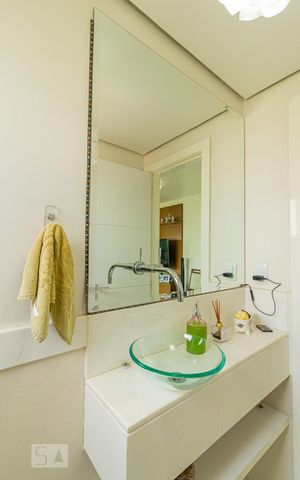 Apartamento à venda com 122m², 3 quartos e 3 vagas Apartamento à venda com 122m², 3 quartos e 3 vagasLavabo