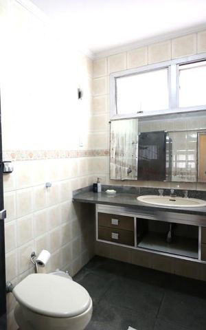 Apartamento à venda com 160m², 4 quartos e 1 vagaBanheiro