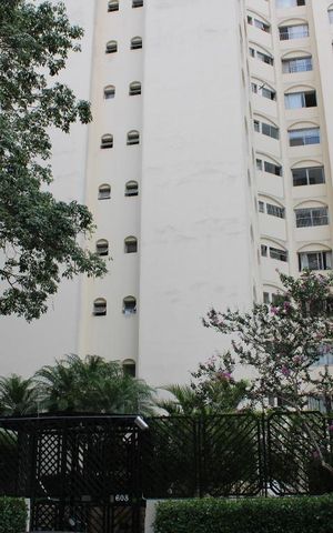 Apartamento para alugar com 47m², 1 quarto e 1 vagaFachada