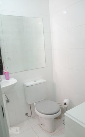 Apartamento à venda com 34m², 1 quarto e sem vagaBanheiro