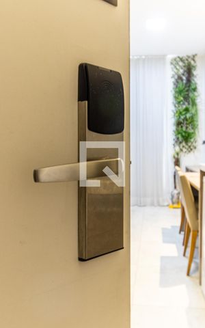Studio à venda com 21m², 1 quarto e sem vagaFechadura Eletrônica