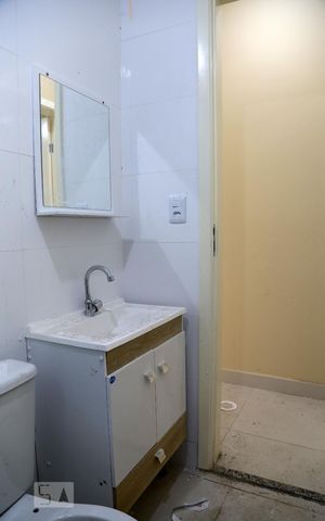 Apartamento para alugar com 30m², 1 quarto e sem vagaBanheiro