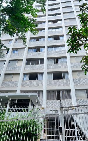 Apartamento à venda com 120m², 3 quartos e 1 vagaFachada