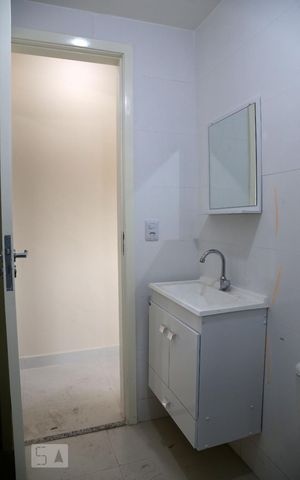 Apartamento para alugar com 30m², 1 quarto e sem vagaBanheiro