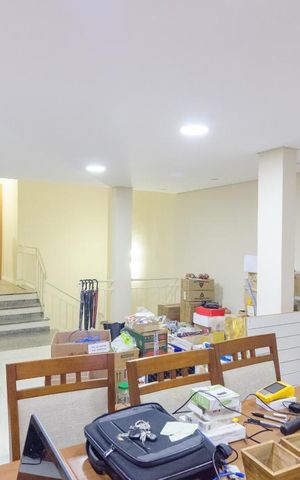 Casa à venda com 193m², 4 quartos e 5 vagasSala 2